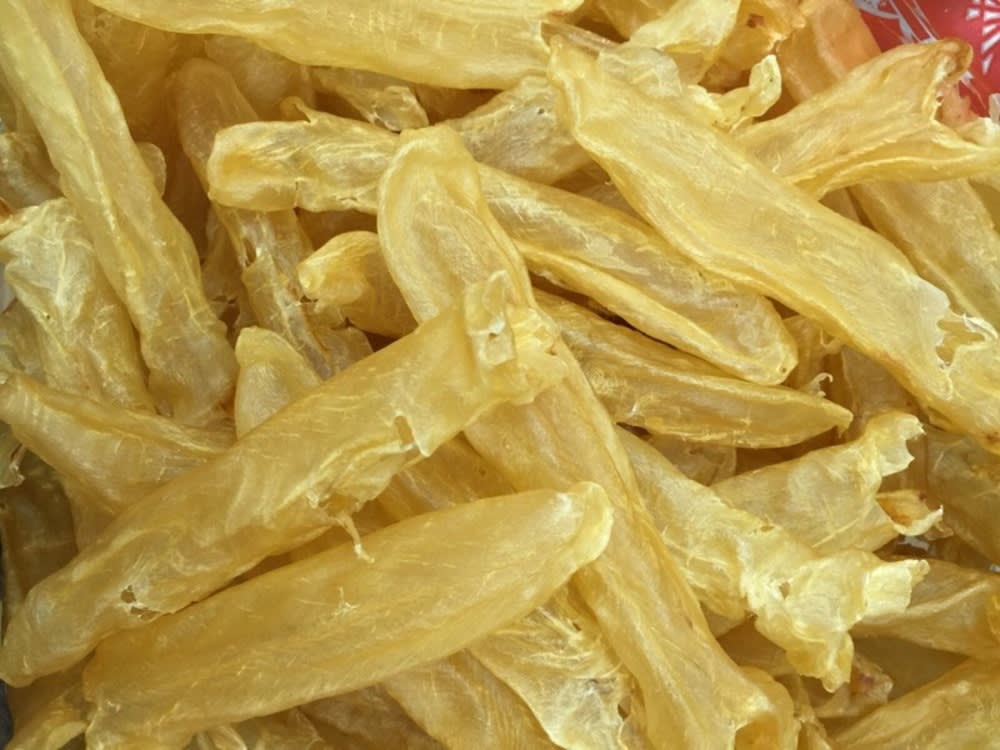 Dried fish maw